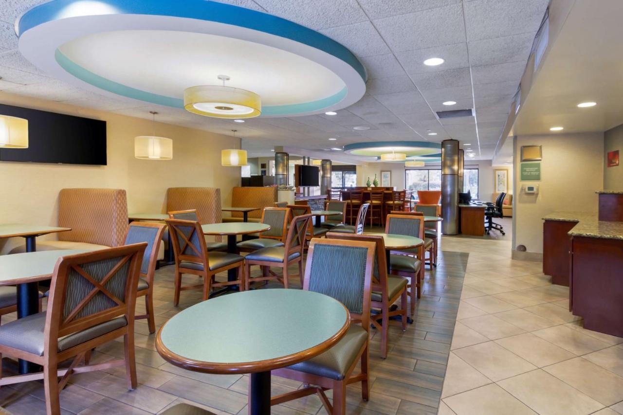 Best Western Plus Wilmington / Wrightsville Beach Exterior foto
